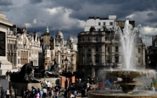 西式喷泉英国伦敦特拉法尔加广场图片