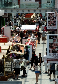 新加坡商场新加坡莱佛士广场商场图片